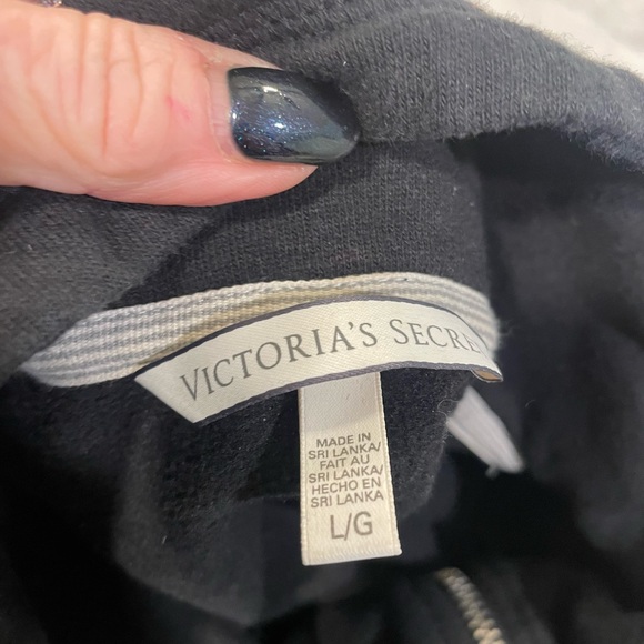 Victoria’s Secret Sweatshirt Size L - Picture 6 of 6